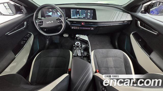 Kia EV6 Long Range GT Line 2022 — фото 7