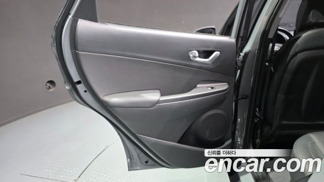 Hyundai Kona Hybrid Modern 2023 — фото 25
