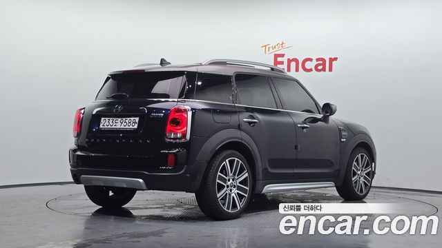 MINI Cooper Countryman Savile Row Edition 2nd 2020 — фото 2