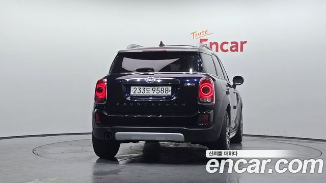 MINI Cooper Countryman Savile Row Edition 2nd 2020 — фото 4