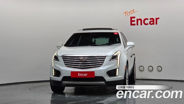 Cadillac XT5 3.6 Platinum 2018 — фото 3