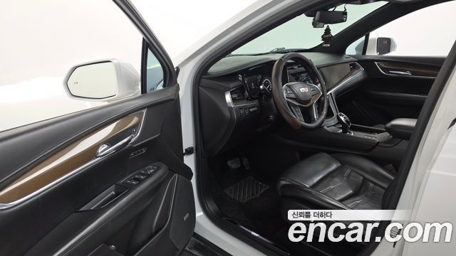 Cadillac XT5 3.6 Platinum 2018 — фото 10