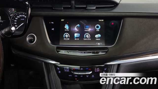 Cadillac XT5 3.6 Platinum 2018 — фото 15