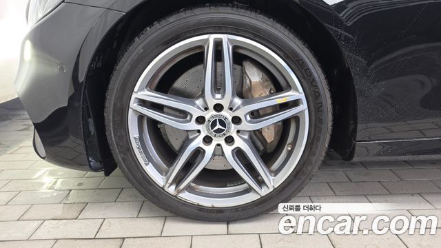 Mercedes-Benz E-Class (W213) E300 4MATIC AMG Line 2020 — фото 5