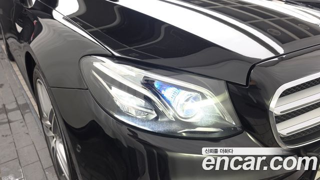 Mercedes-Benz E-Class (W213) E300 4MATIC AMG Line 2020 — фото 28