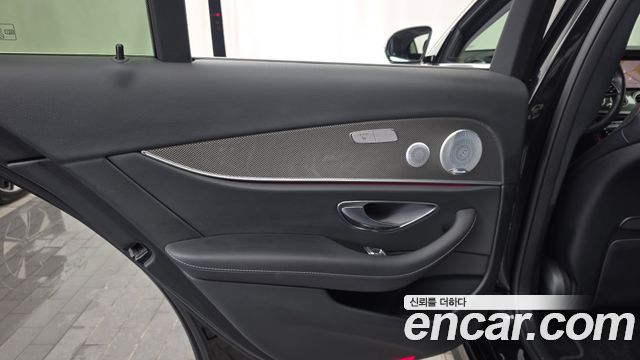Mercedes-Benz E-Class (W213) E300 4MATIC AMG Line 2020 — фото 31