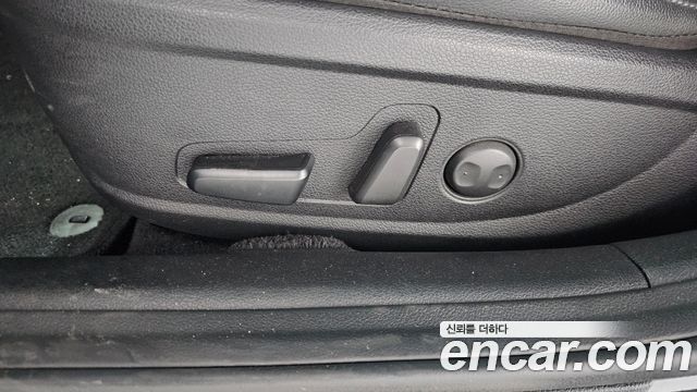 Hyundai Grandeur (IG) 2.5 Premium 2022 — фото 31