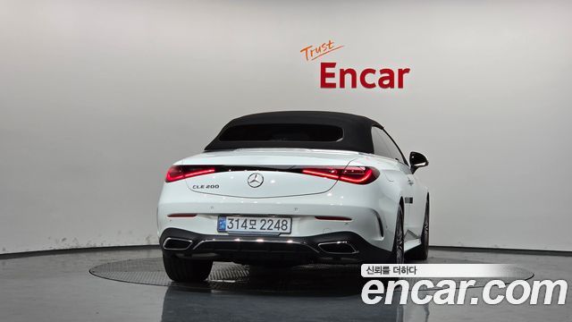 Mercedes-Benz CLE-Class (C236) CLE200 Cabriolet 2024 — фото 4