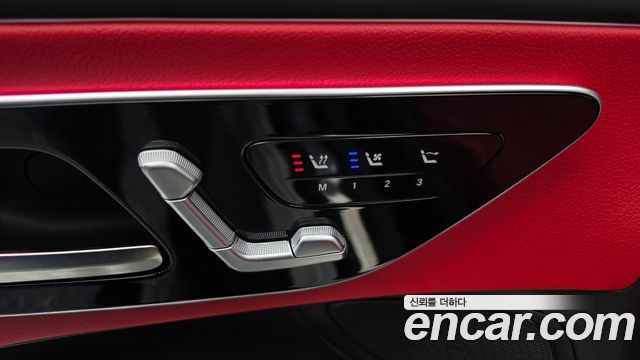 Mercedes-Benz CLE-Class (C236) CLE200 Cabriolet 2024 — фото 37