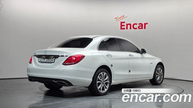 Mercedes-Benz C-Class (W205) C350e 2018 — фото 2