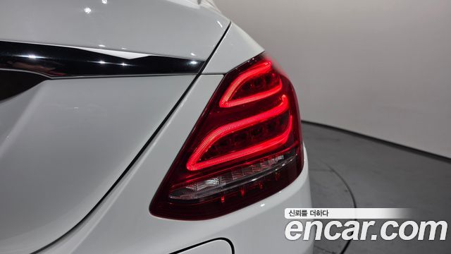 Mercedes-Benz C-Class (W205) C350e 2018 — фото 23