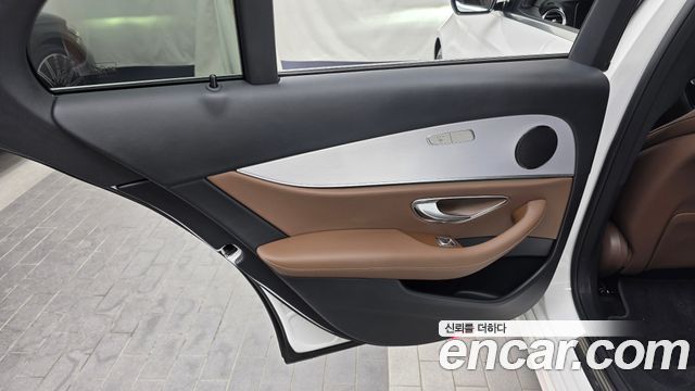 Mercedes-Benz E-Class (W213) E250 Avantgarde 2021 — фото 25