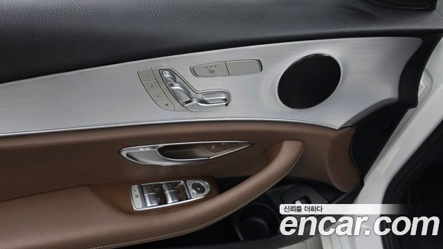 Mercedes-Benz E-Class (W213) E250 Avantgarde 2021 — фото 30