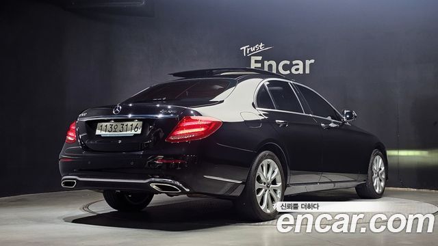 Mercedes-Benz E-Class (W213) E300 4MATIC Exclusive 2019 — фото 2