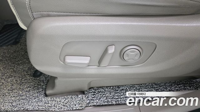 Kia Carnival (IV) Gasoline 9-Seater Noblesse 2021 — фото 31