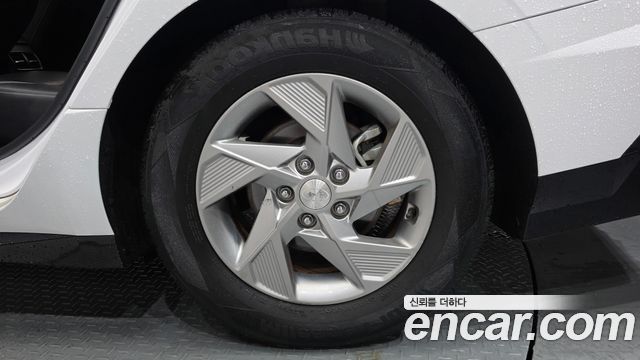 Hyundai Sonata The Edge (DN8) 2.0 LPG(Rent) Business 1 2024 — фото 21