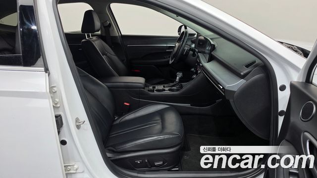 Hyundai Sonata The Edge (DN8) 2.0 LPG(Rent) Business 1 2024 — фото 26