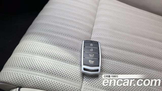 Genesis G70 2.0T Elite 2019 — фото 38