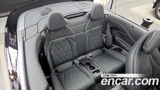 Mercedes-Benz CLE-Class (C236) CLE450 4MATIC Cabriolet 2024 — фото 10