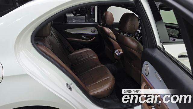Mercedes-Benz E-Class (W213) E250 Avantgarde 2021 — фото 11