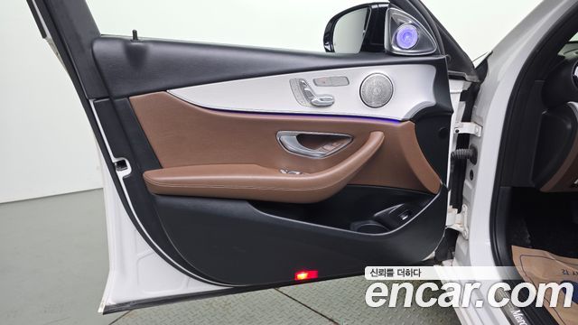 Mercedes-Benz E-Class (W213) E250 Avantgarde 2021 — фото 24