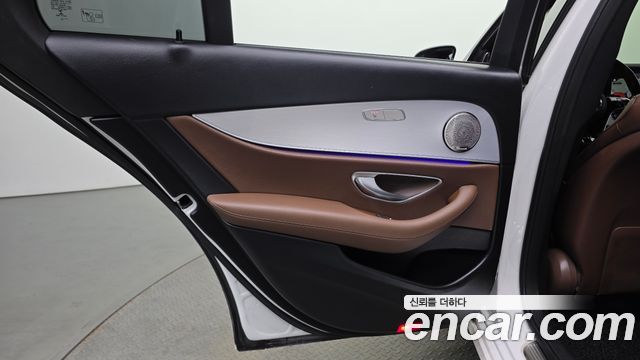Mercedes-Benz E-Class (W213) E250 Avantgarde 2021 — фото 25