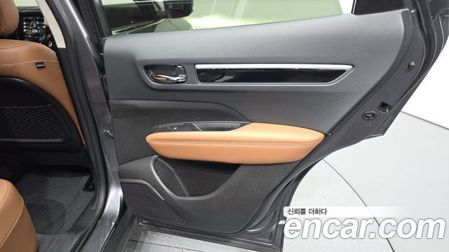 Renault Korea QM6 2.0 LPe RE 2WD 2024 — фото 25