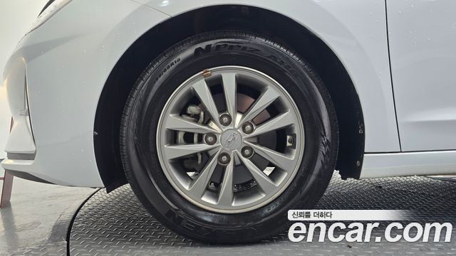 Hyundai Avante (AD) 1.6 Smart 2020 — фото 5