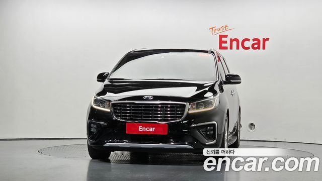 Kia Carnival 9-Seater Prstige 2019 — фото 3