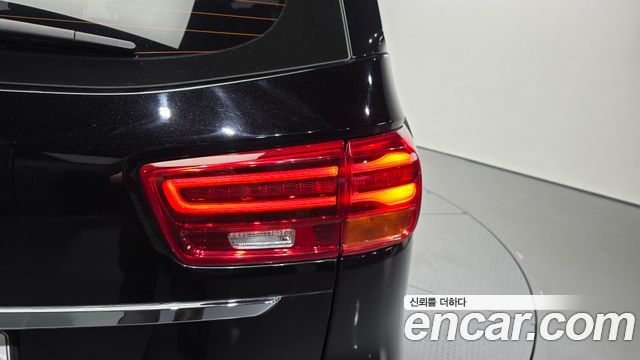 Kia Carnival 9-Seater Prstige 2019 — фото 23