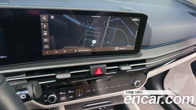 Kia Sportage Hybrid (V) HEV 1.6 2WD Signature 2025 — фото 14