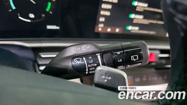 Kia Sportage Hybrid (V) HEV 1.6 2WD Signature 2025 — фото 28