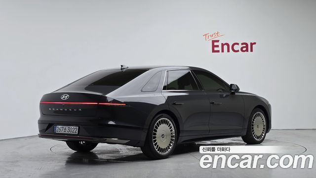 Hyundai Grandeur (GN7) 3,5 Gasoline 4WD Calligraphy 2023 — фото 2