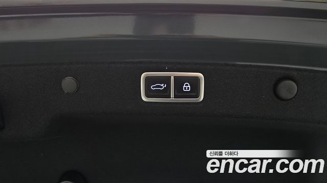 Hyundai Grandeur (GN7) 3,5 Gasoline 4WD Calligraphy 2023 — фото 20