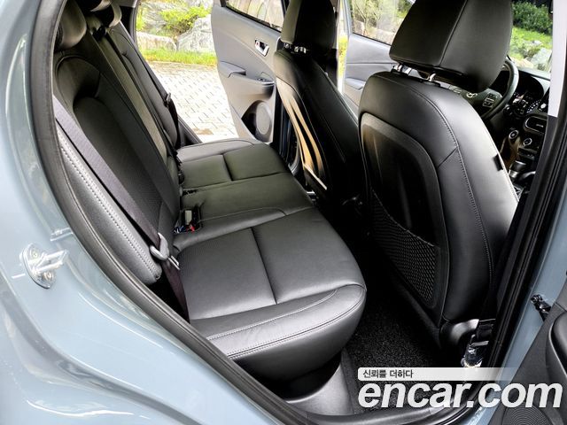 Hyundai Kona Gasoline 2.0 2WD Inspiration 2022 — фото 17