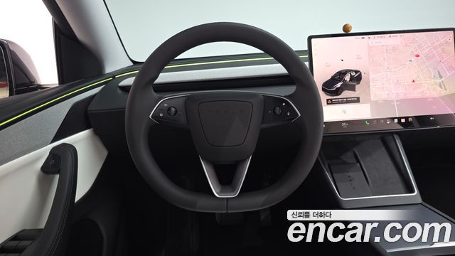 Tesla Model Y Long Range AWD 2025 — фото 17