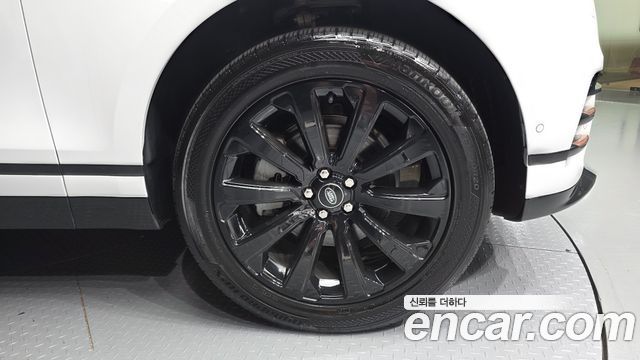 Land Rover Range Rover Velar 2.0 P250 R-Dynamic SE 2021 — фото 5