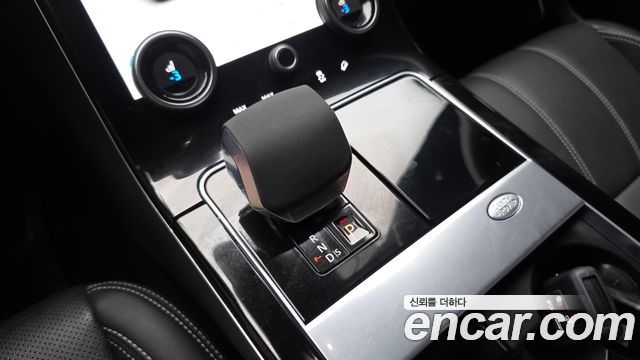 Land Rover Range Rover Velar 2.0 P250 R-Dynamic SE 2021 — фото 9
