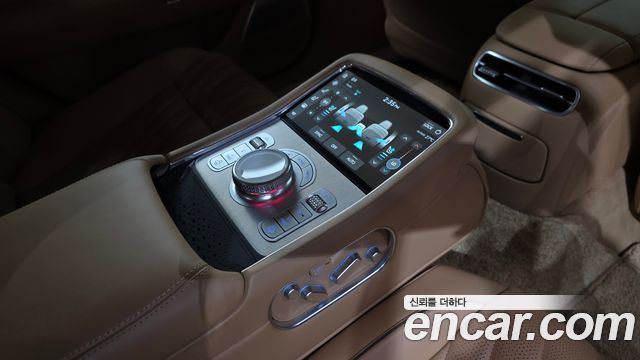Genesis G90 (RS4) Gasoline 3.5 Turbo e-S/C AWD 2025 — фото 9