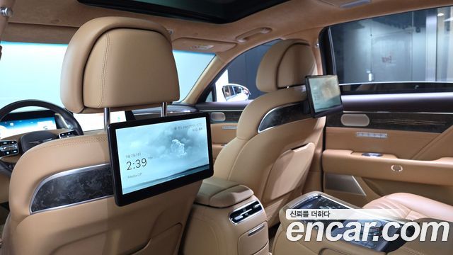 Genesis G90 (RS4) Gasoline 3.5 Turbo e-S/C AWD 2025 — фото 17