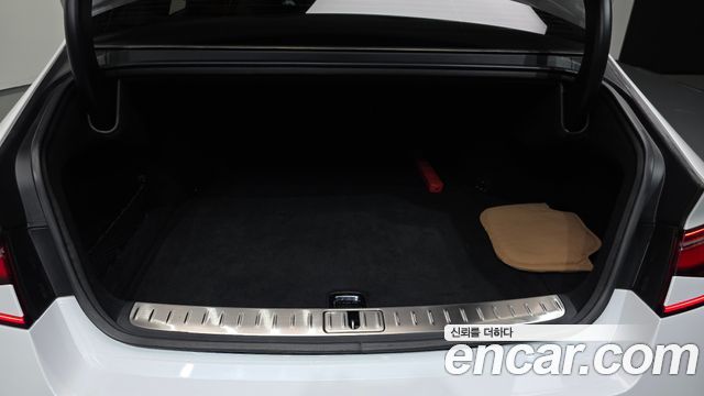 Genesis G90 (RS4) Gasoline 3.5 Turbo e-S/C AWD 2025 — фото 20