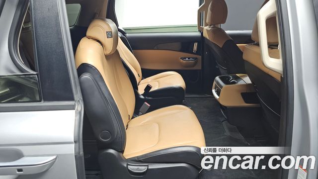 Kia Carnival (IV) Gasoline 9-Seater Prestige 2023 — фото 11