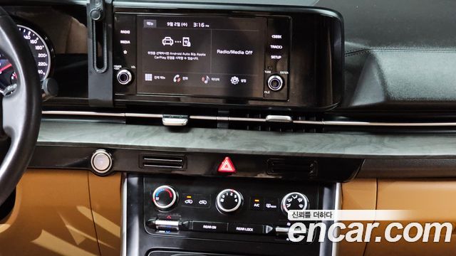 Kia Carnival (IV) Gasoline 9-Seater Prestige 2023 — фото 14