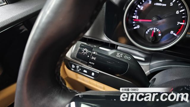 Kia Carnival (IV) Gasoline 9-Seater Prestige 2023 — фото 17