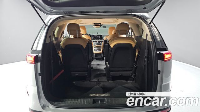 Kia Carnival (IV) Gasoline 9-Seater Prestige 2023 — фото 20