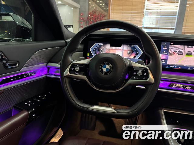 BMW 7 Series (G70) 740i sDrive Design Pure Excellence 2023 — фото 15