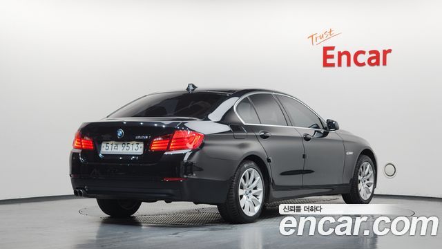 BMW 5 Series (F10) 528i 2012 — фото 2