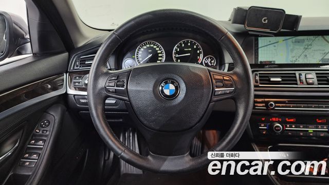 BMW 5 Series (F10) 528i 2012 — фото 13