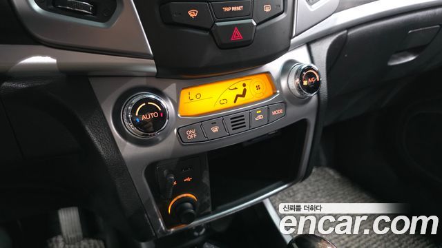 KG Mobility (SsangYong) Korando C 2.2 RX 2WD SUP 2016 — фото 16