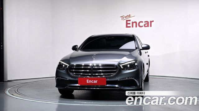 Mercedes-Benz E-Class (W213) E220d 4MATIC Exclusive 2023 — фото 3